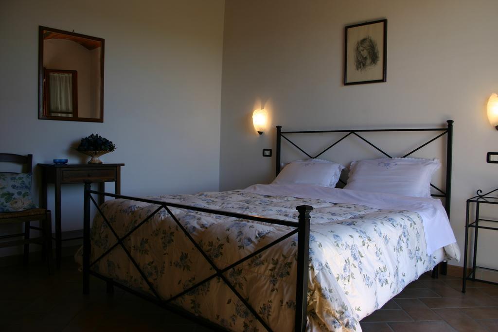 Villa Il Poggiolo Montieri Camera foto