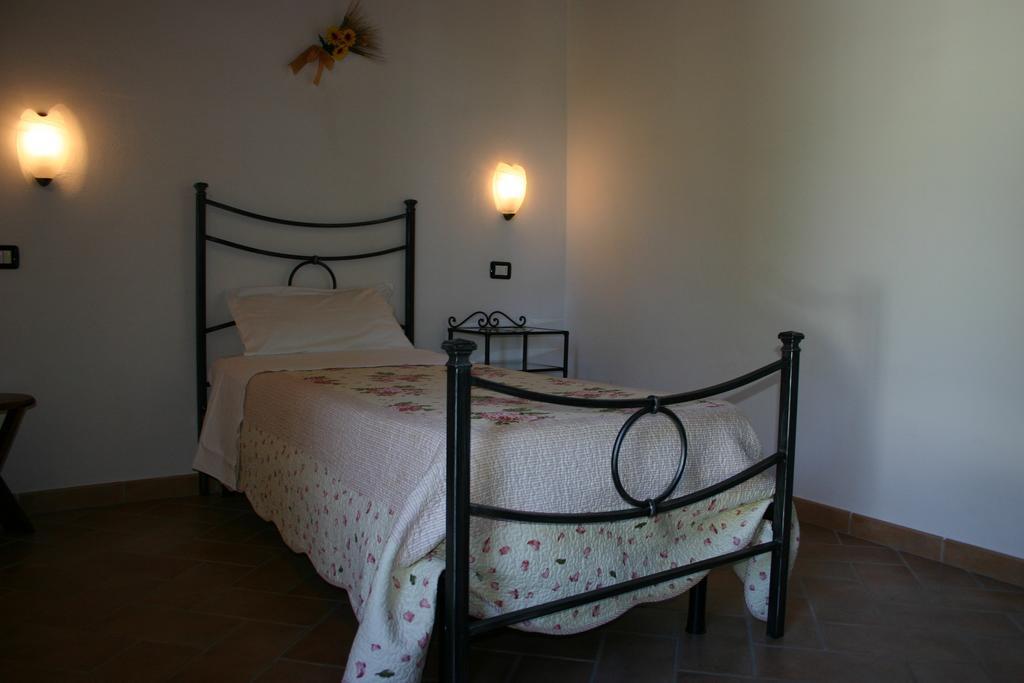 Villa Il Poggiolo Montieri Camera foto